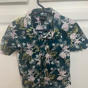 Boys button up t-shirts, size 4T, floral pattern